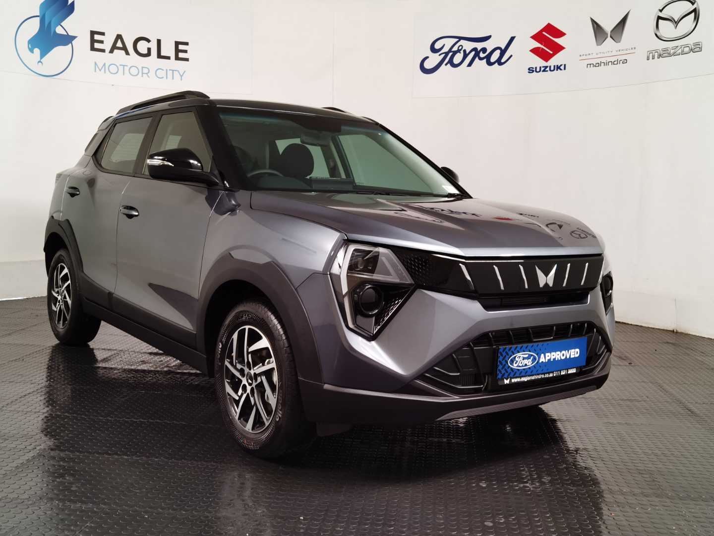 MAHINDRA XUV3XO 1.2T AX5 A/T