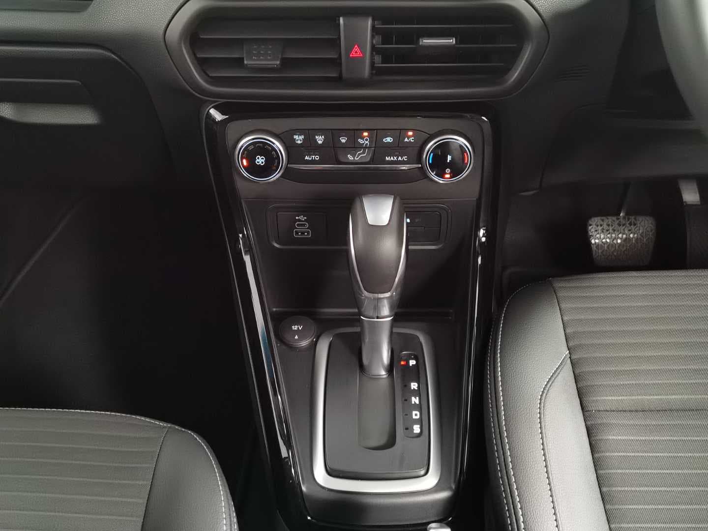 FORD ECOSPORT 1.0 ECOBOOST TITANIUM A/T image 12