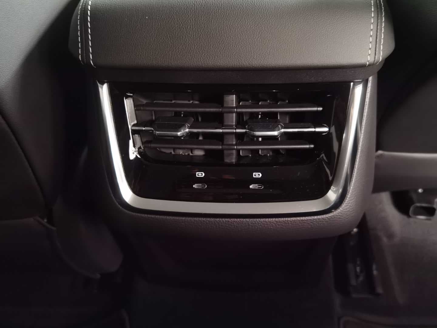FORD TERRITORY TREND 1.8L ECOBOOST A/T image 14