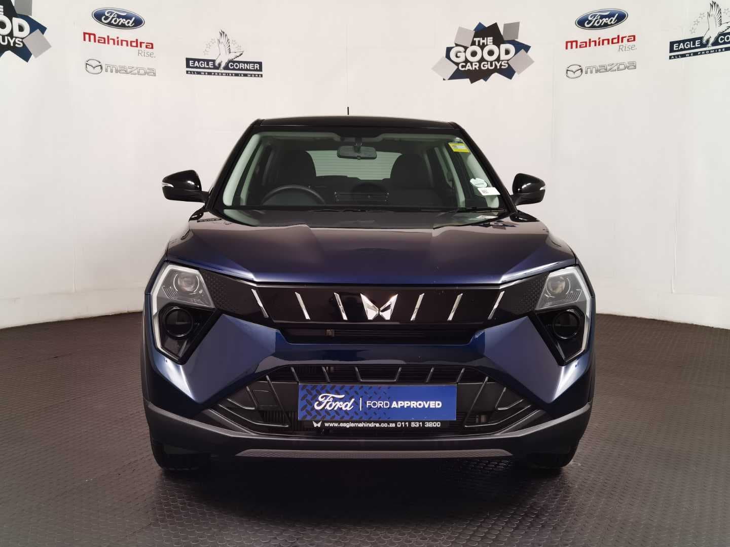 MAHINDRA XUV3XO 1.2T MX2 A/T image 2