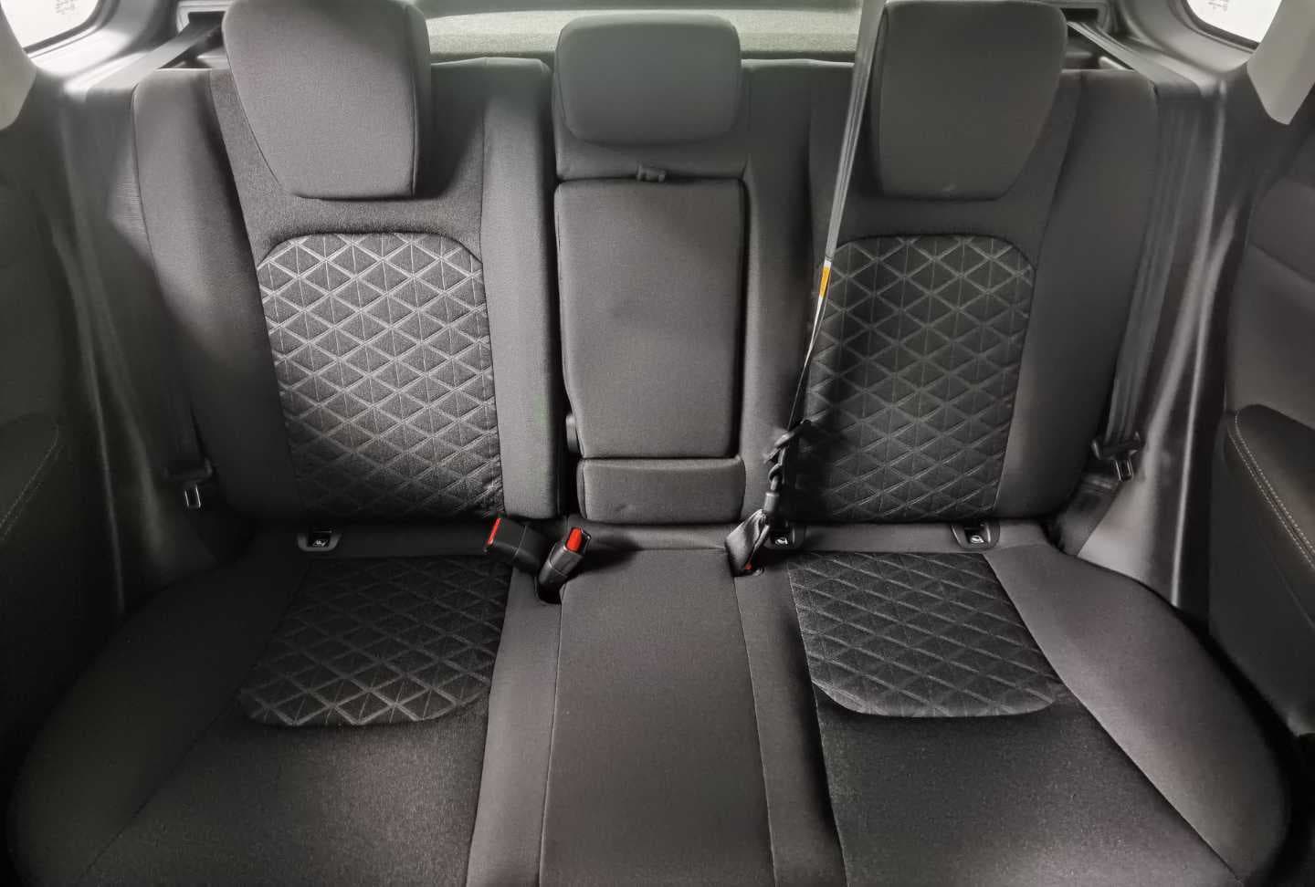 SUZUKI ACROSS 1.5 GL A/T (MILD HYBRID) image 21