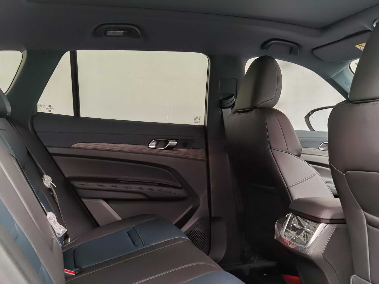 FORD TERRITORY TITANIUM 1.8L ECOBOOST A/T image 16